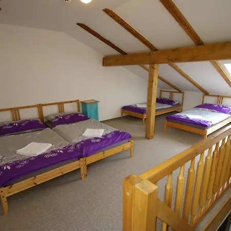 Mansky Dvur Konukevi 3*