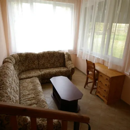 Mansky Dvur Dolni Zandov